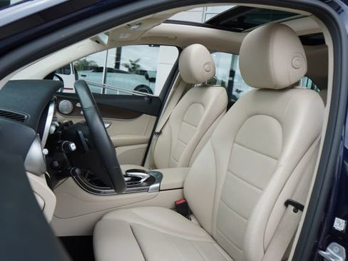 Used 2018 Mercedes-Benz GLC 300 4MATIC image 27