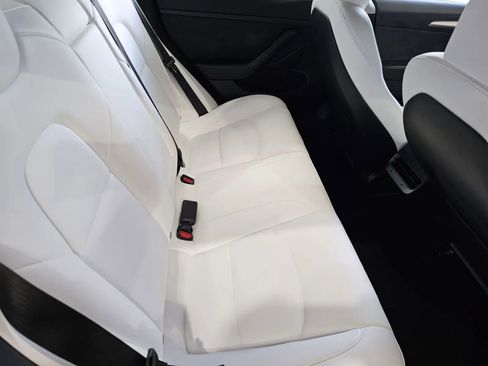Used 2023 Tesla Model 3 Standard Range RWD image 9