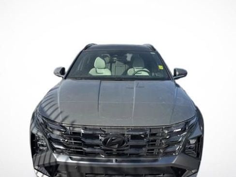 Used 2025 Hyundai Tucson Limited AWD/4WD image 3