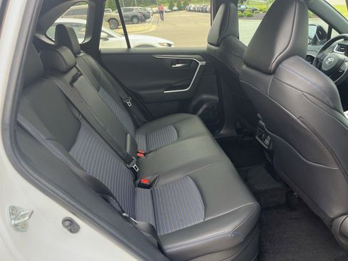 Used 2024 Toyota RAV4 XSE AWD/4WD image 32