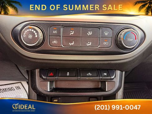 Used 2016 Chevrolet Colorado LT AWD/4WD image 29