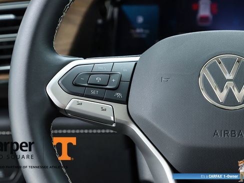 Used 2025 Volkswagen Atlas SE w/ Black Wheel Package image 21