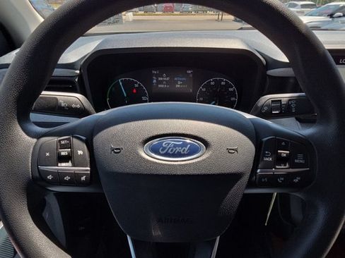 Used 2023 Ford Maverick XLT FWD image 11