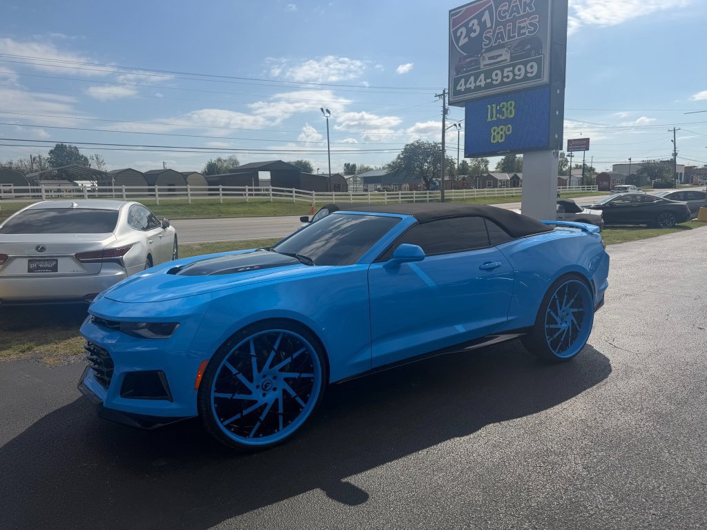 Used 2022 Chevrolet Camaro ZL1 RWD image 6
