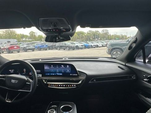 Used 2024 Cadillac Lyriq Sport w/ LPO, Floor Liner Package AWD/4WD image 19