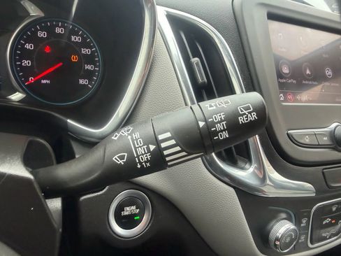 Used 2020 Chevrolet Equinox LT image 22