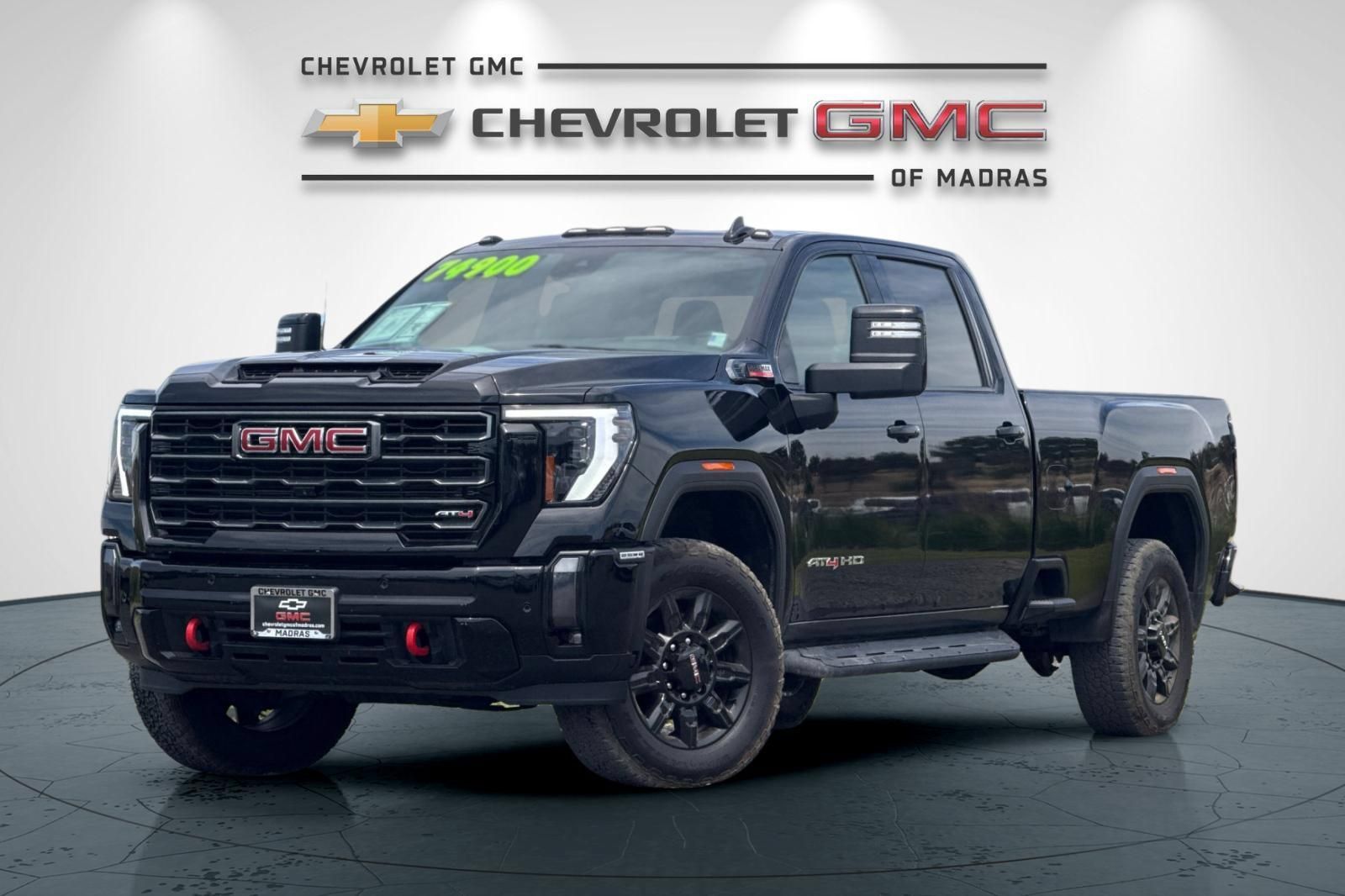 Used 2024 GMC Sierra 2500 AT4 w/ Technology Package AWD/4WD image 7