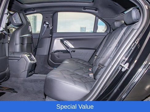 Used 2025 BMW 750e xDrive w/ Premium Package AWD/4WD image 23