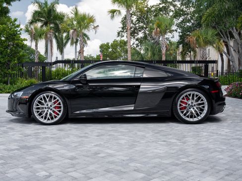 Used 2017 Audi R8 V10 AWD/4WD image 8