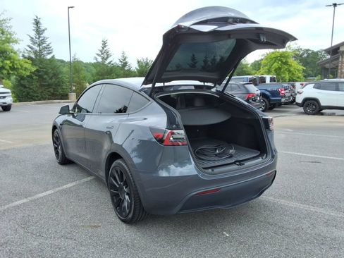 Used 2023 Tesla Model Y Long Range AWD/4WD image 15