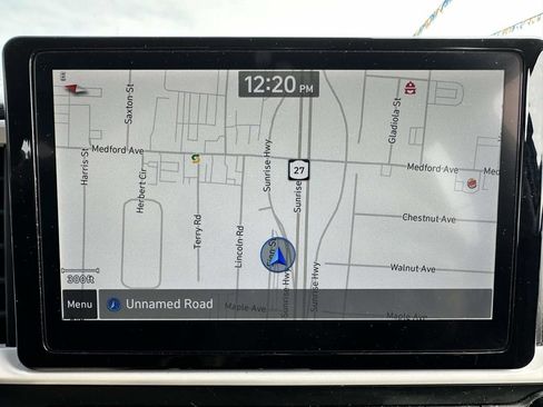 Used 2022 Hyundai Venue Limited FWD image 20