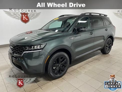 Used 2023 Kia Sorento S w/ Panoramic Sunroof Package AWD/4WD image 3