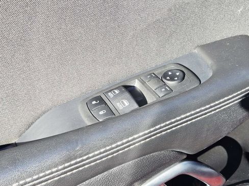 Used 2019 Dodge Challenger SXT w/ Blacktop Package image 35