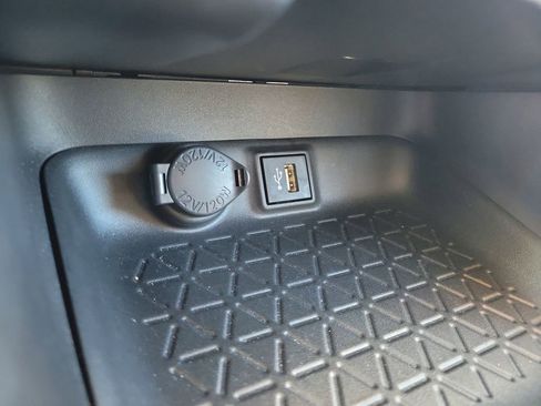 Used 2023 Toyota RAV4 XLE image 21