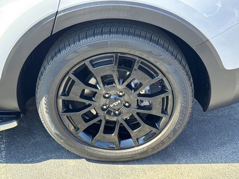 Certified 2022 Kia Telluride SX w/ SX Prestige Package image 19