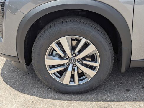 New 2026 Nissan Pathfinder SL FWD image 38