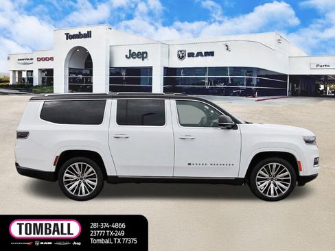 Used 2024 Jeep Grand Wagoneer L Series III AWD/4WD image 8