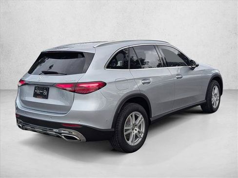 Used 2026 Mercedes-Benz GLC 300 4MATIC image 2