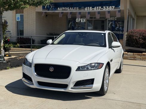 Used 2017 Jaguar XF Premium RWD image 1