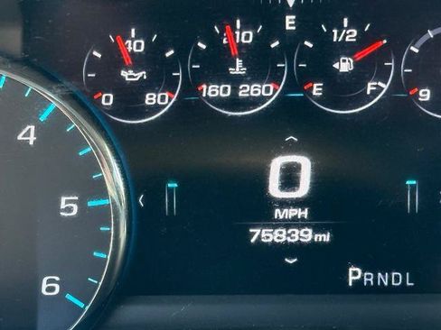 Used 2018 GMC Yukon XL Denali RWD image 4