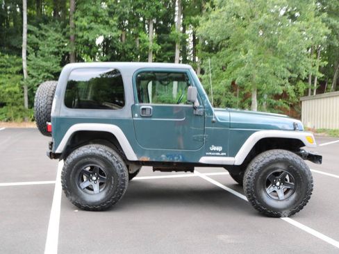 Used 2006 Jeep Wrangler X w/ Tire & Wheel Group (Ecco) AWD/4WD image 61