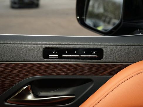 Used 2026 Lexus LX 700h Ultra Luxury image 33