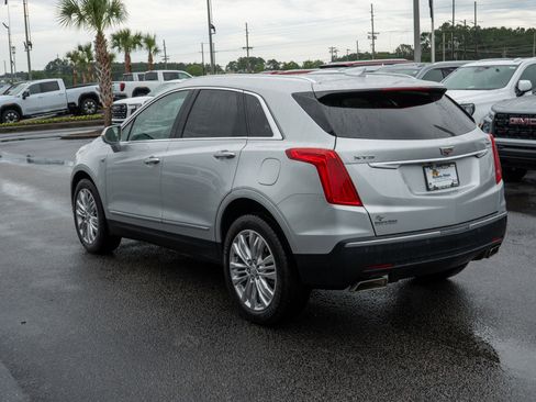 Used 2018 Cadillac XT5 Premium Luxury FWD image 5