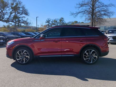 New 2025 Lincoln Corsair Reserve w/ Equipment Group 202A FWD image 6