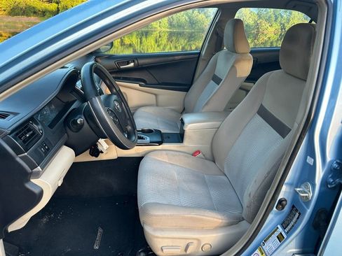 Used 2012 Toyota Camry LE FWD image 14