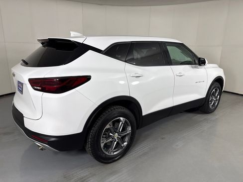 Used 2025 Chevrolet Blazer LT FWD image 8