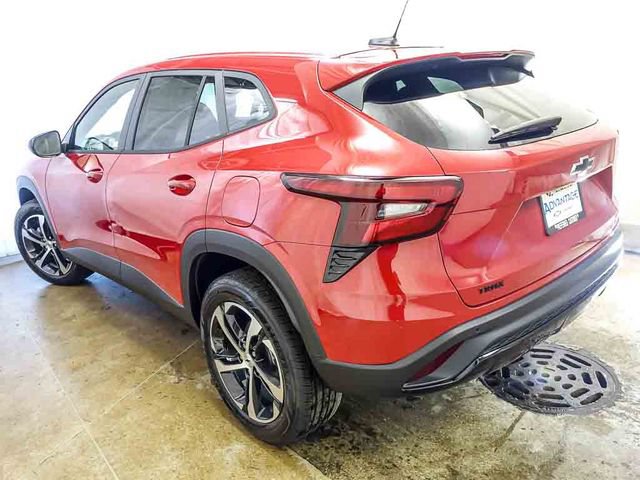 New 2026 Chevrolet Trax RS w/ Driver Confidence Package FWD image 7