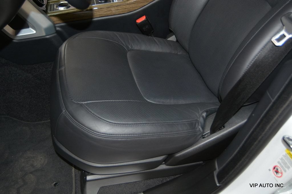 Used 2018 Land Rover Range Rover HSE AWD/4WD image 19