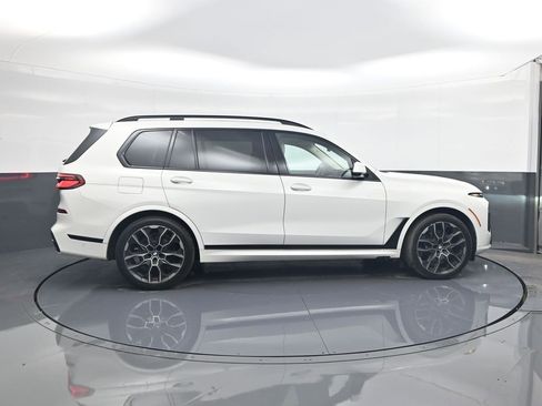 Used 2024 BMW X7 xDrive40i w/ Executive Package AWD/4WD image 7
