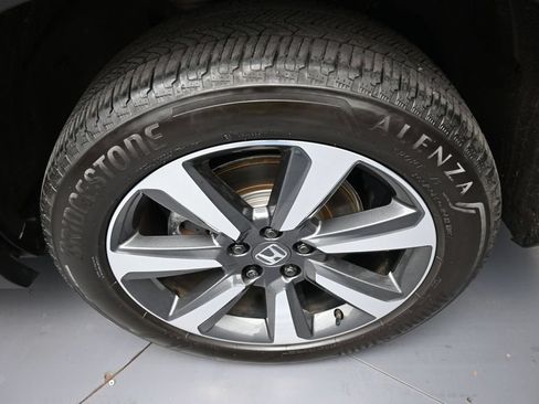 Certified 2024 Honda Pilot Elite image 15