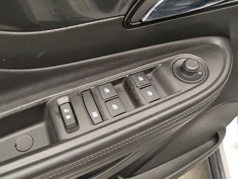 Used 2018 Buick Encore Preferred AWD/4WD image 27