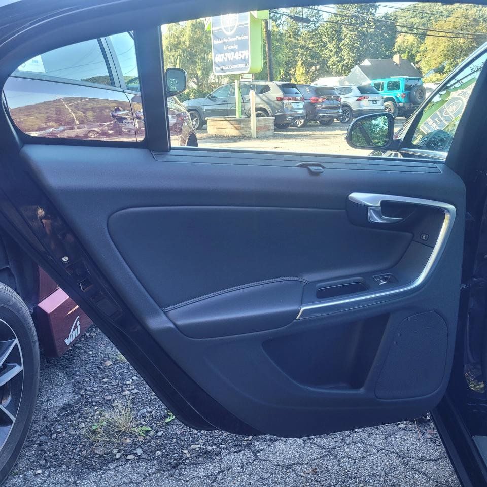 Used 2018 Volvo S60 T5 Inscription AWD/4WD image 31