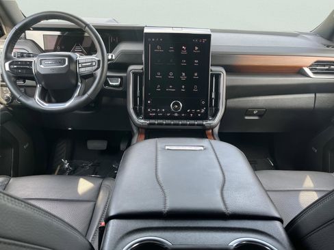 Used 2025 GMC Yukon Denali image 18