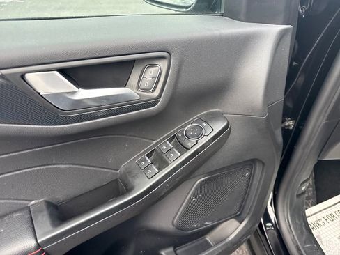 Used 2025 Ford Escape ST-Line w/ Equipment Group 301A image 28