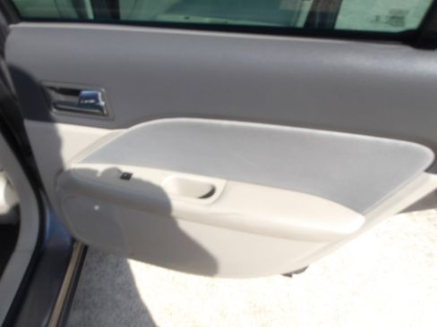 Used 2012 Ford Fusion SE image 7