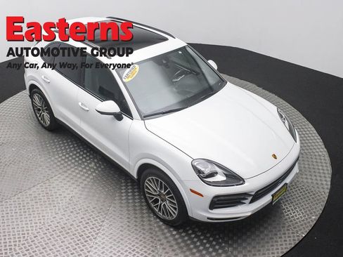 Used 2023 Porsche Cayenne Platinum Edition AWD/4WD image 3