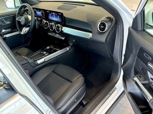 New 2026 Mercedes-Benz GLB 250 4MATIC image 12