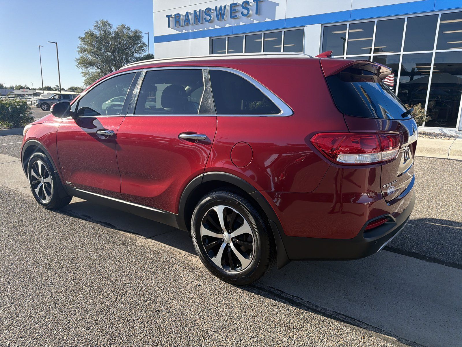 Used 2017 Kia Sorento EX AWD/4WD image 3