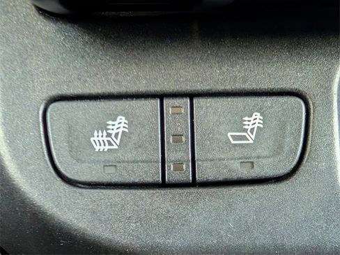 Used 2018 Chevrolet Colorado Z71 image 19