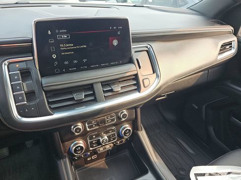 Used 2023 GMC Yukon AT4 AWD/4WD image 14