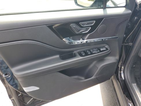 New 2026 Lincoln Corsair Reserve w/ Jet Appearance Package image 8