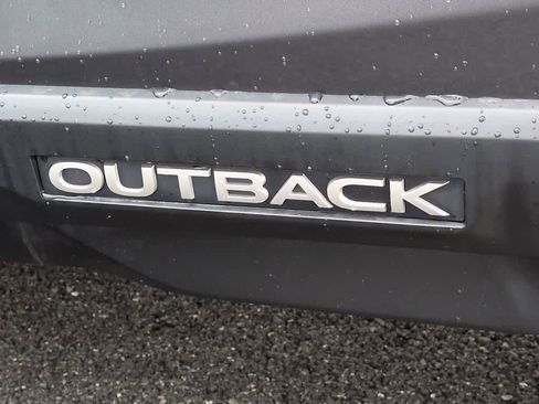 Used 2022 Subaru Outback Touring XT image 13