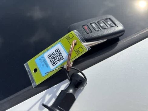 Used 2015 Lexus IS 250 image 23