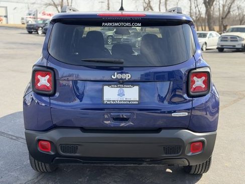 Used 2019 Jeep Renegade Latitude image 6