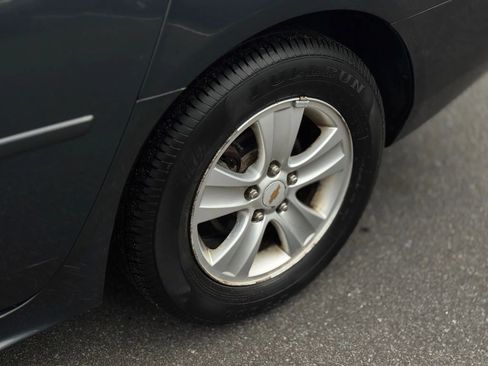 Used 2015 Chevrolet Impala Limited LS image 9