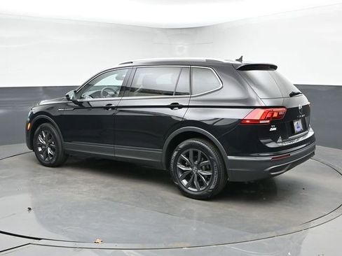 Used 2023 Volkswagen Tiguan SE FWD image 7